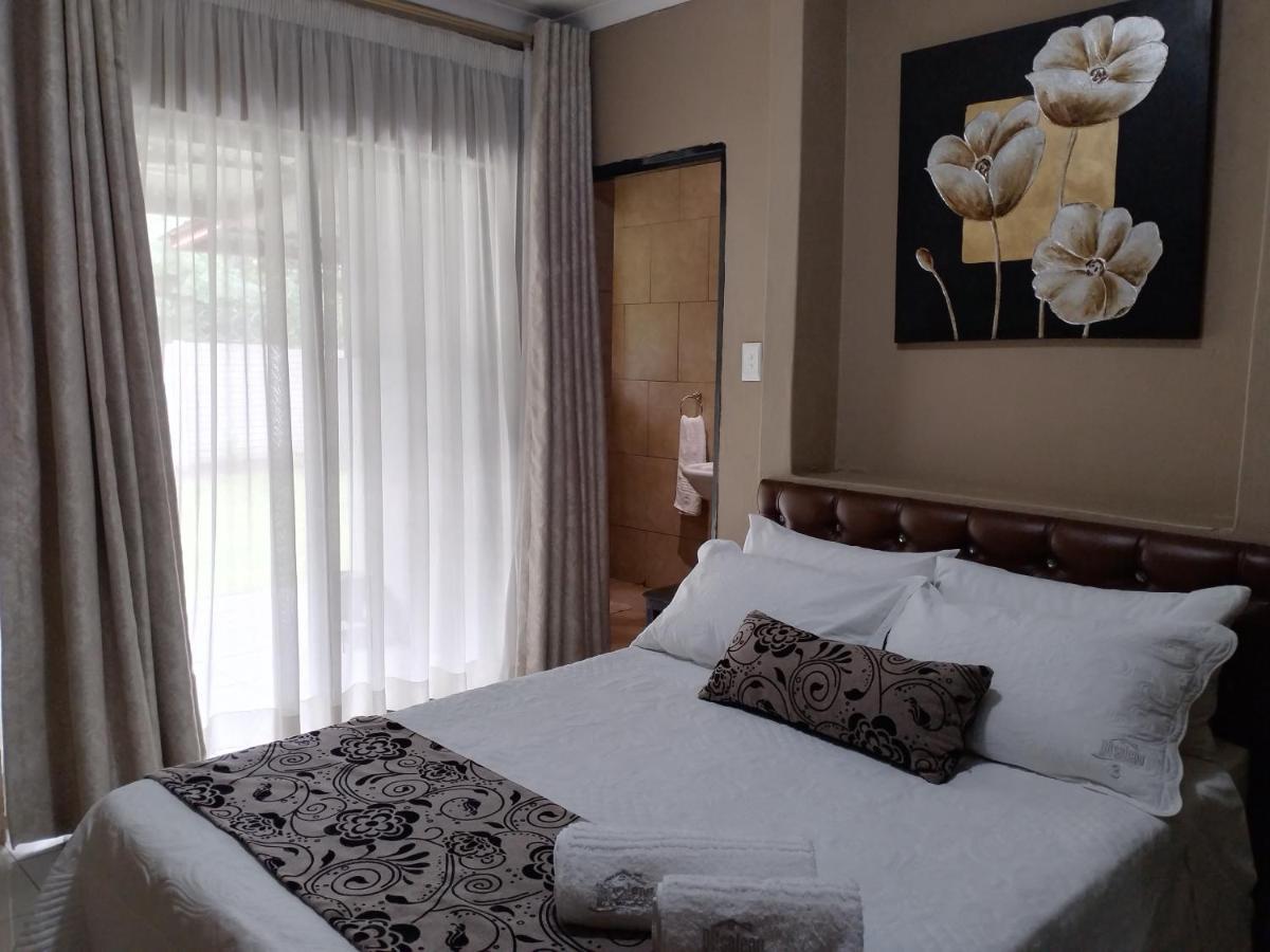 Ditsaleng Bed And Breakfast 范德拜尔帕克 外观 照片